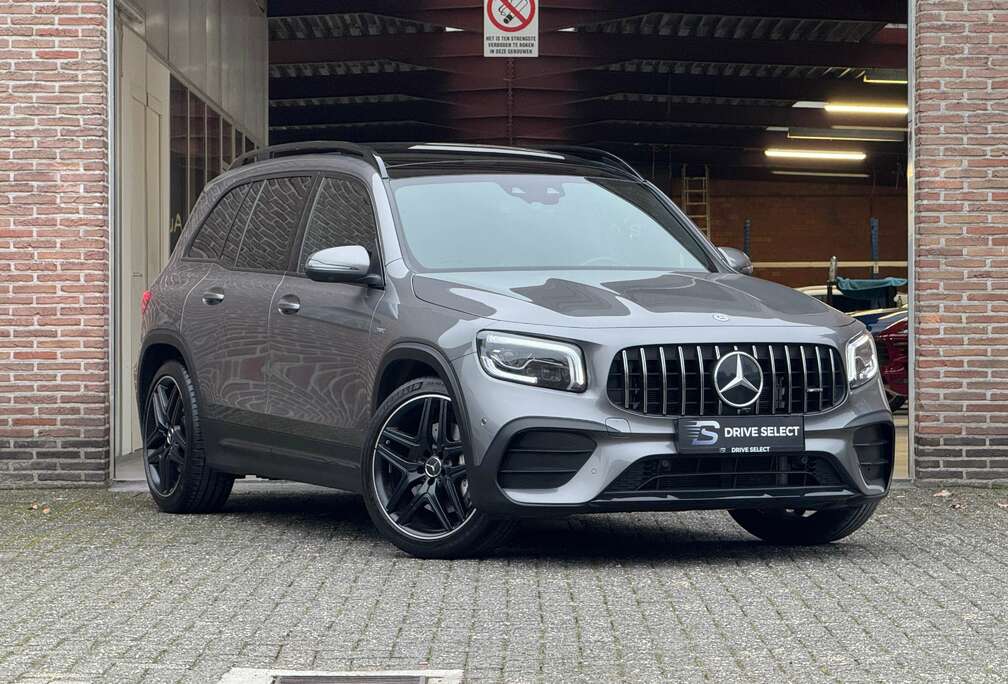 Mercedes-Benz 4Matic  Pano  LED  Carbon  CarPlay