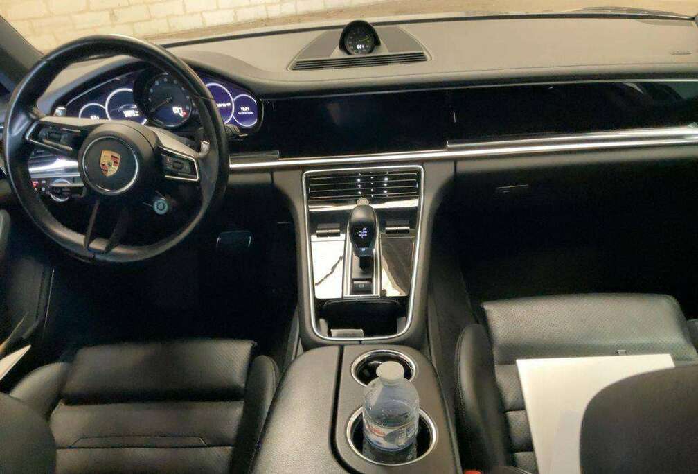 Porsche Panamera 4 e-Hybrid Sport Turismo