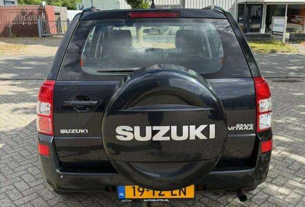 Suzuki Grand Vitara 2.0i JLX-E