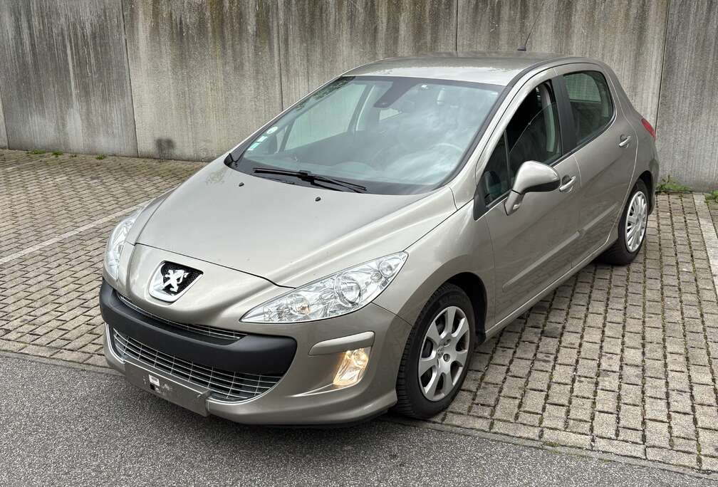 Peugeot 308 1.6 HDi Premium Pack FAP