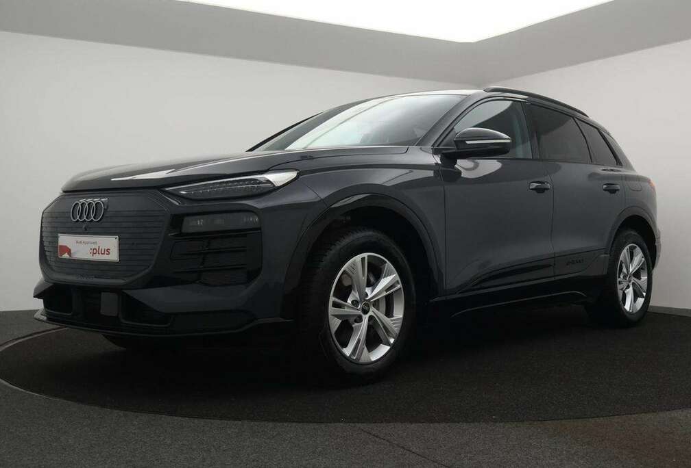 Audi Q6 e-Tron 83 kWh 45 Advanced 252PK *AUTOMAAT*TREKHAAK*LED*CAMERA*ACC*PDC*VIRTUAL COCKPIT*NAVI*APP-CONNECT*...*