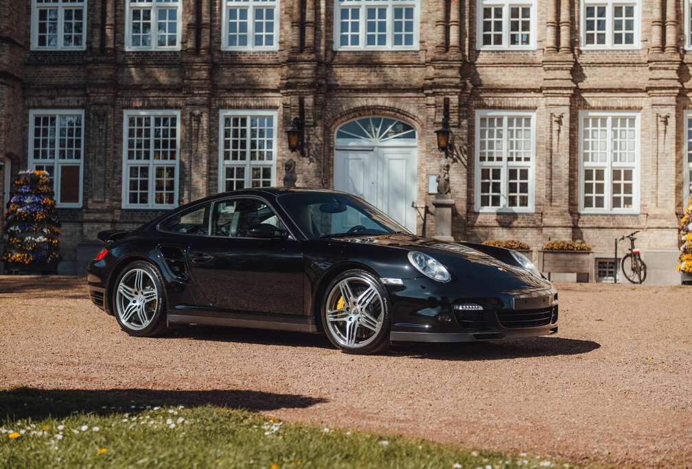 Porsche Turbo  Manual  PCCB  Exclusive