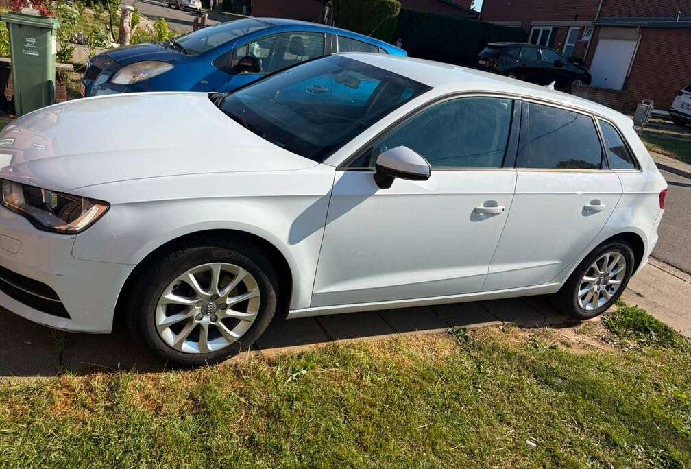 Audi A3 Sportback 1.6 TDi Ambiente S tronic