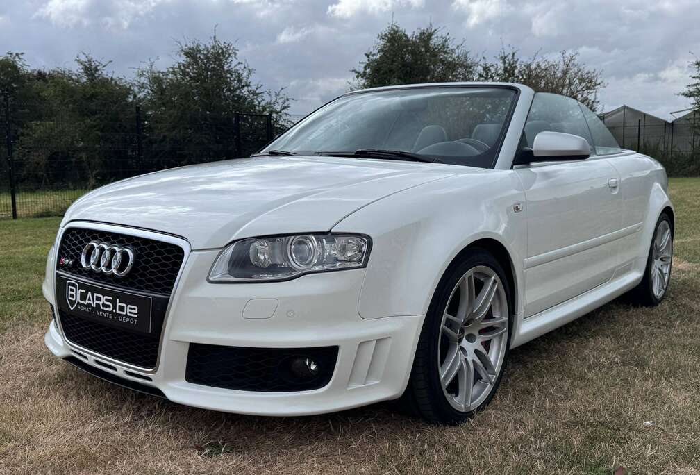 Audi RS4 Cabriolet 4.2i V8 40v Quattro