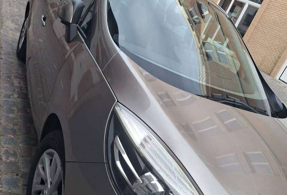 Renault Scenic 1.6i Authentique