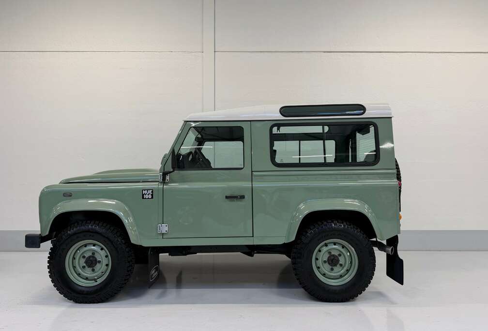 Land Rover 90 Heritage *NEW*