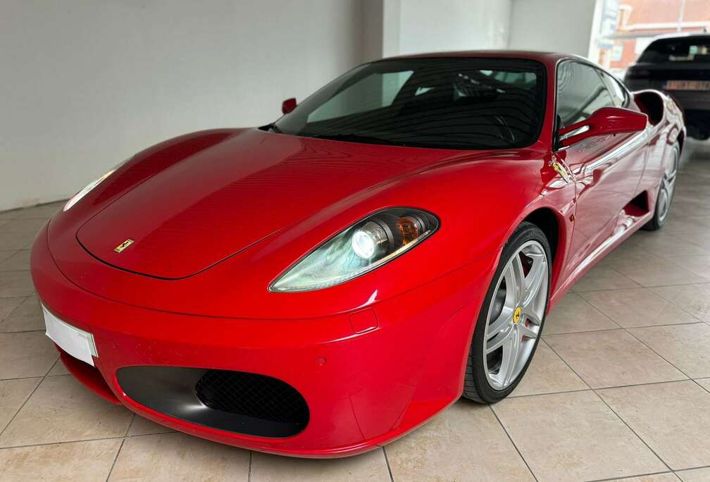 Ferrari F 430 4.3i V8 32v