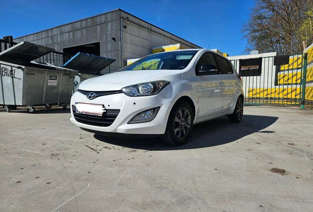 Hyundai 1.2i go