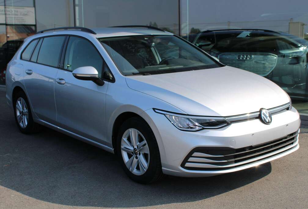 Volkswagen Golf SW 1.0 eTSI Life OPF DSG-AC-NAVI-APP C-ALCANTARA