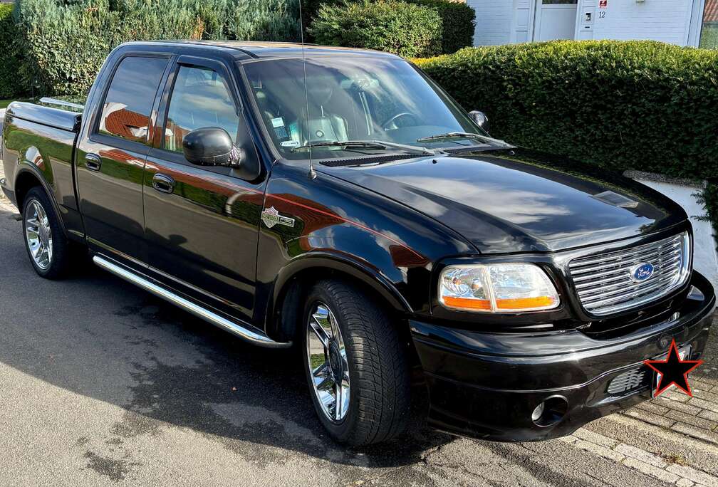 Ford 5.4L Supercharged V8 SuperCrew Harley-Davidson