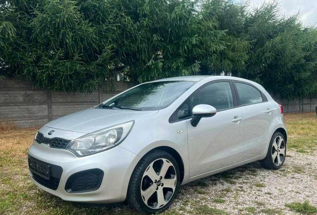 Kia 1.3i LS