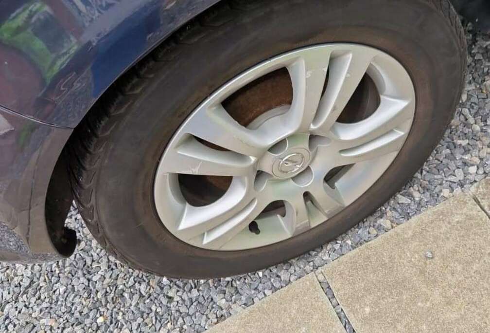 Opel 1.2 - 85 Twinport Essentia