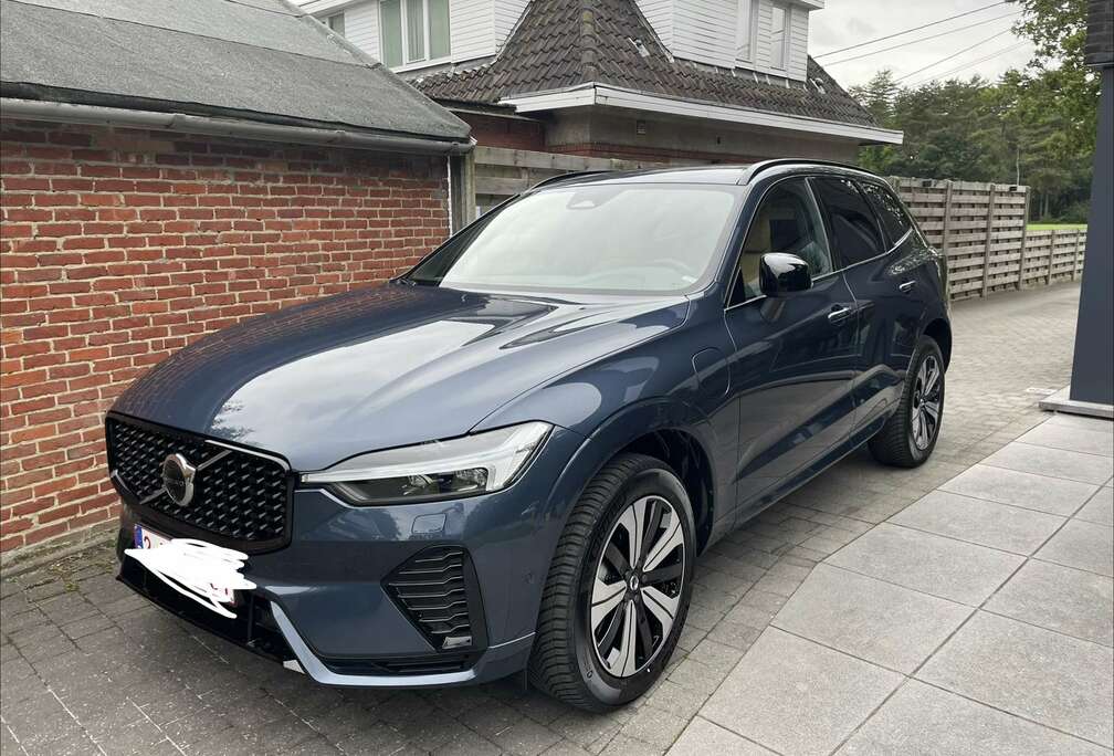 Volvo XC60 2.0 T6 PHEV AWD Plus Dark (257kW)