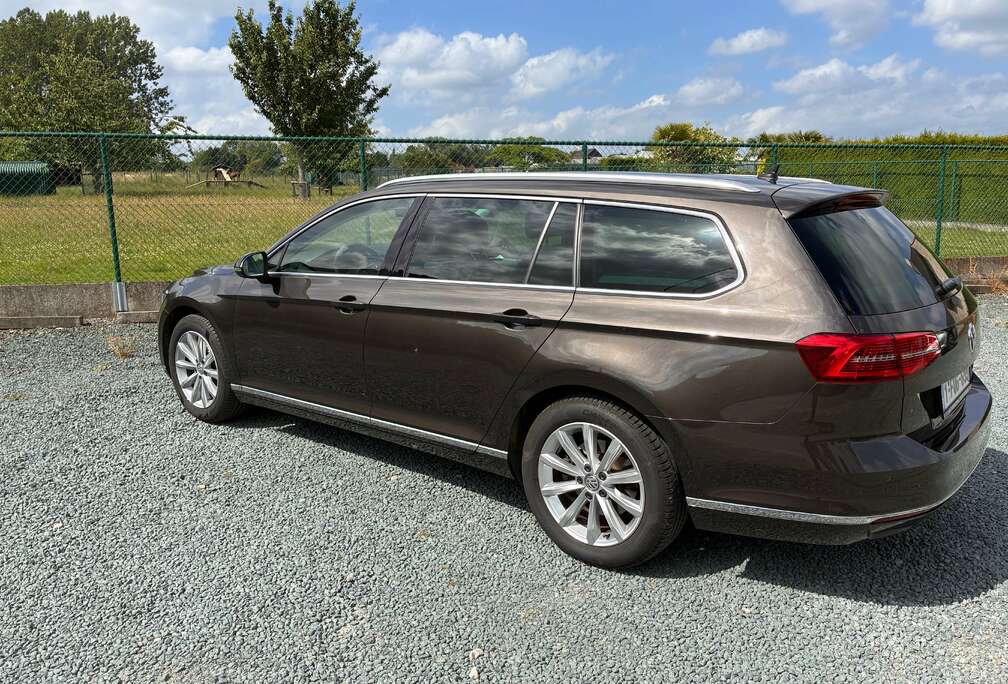 Volkswagen Passat SW 1.4 TSI ACT Highline Business