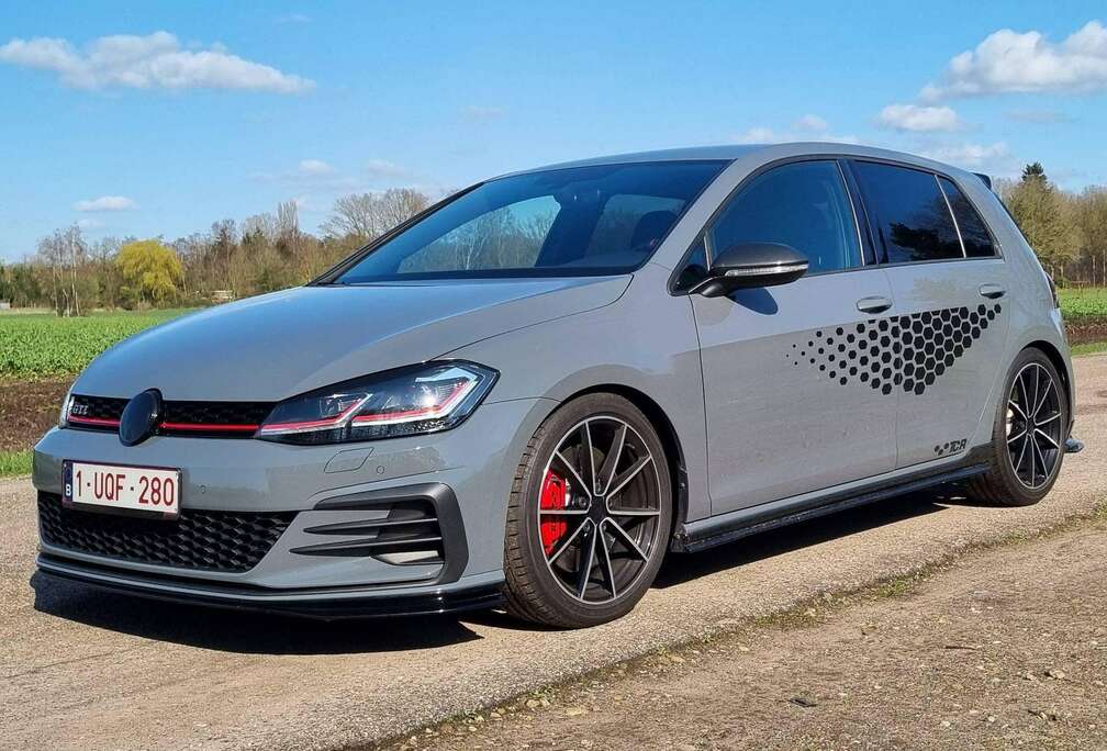 Volkswagen Golf 2.0 TSI TCR OPF DSG