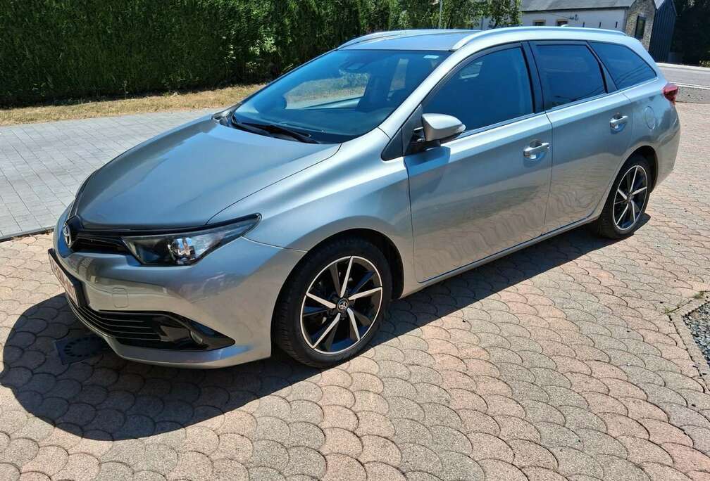 Toyota Touring Sports Pro 100 VVT-i Design