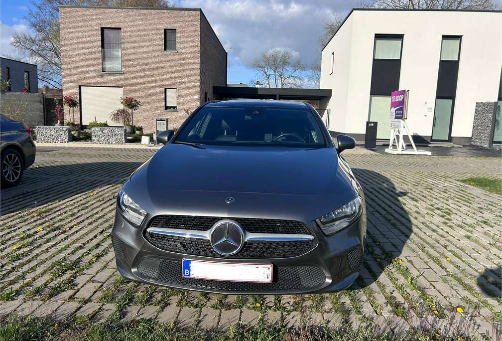 Mercedes-Benz (EU6AP)