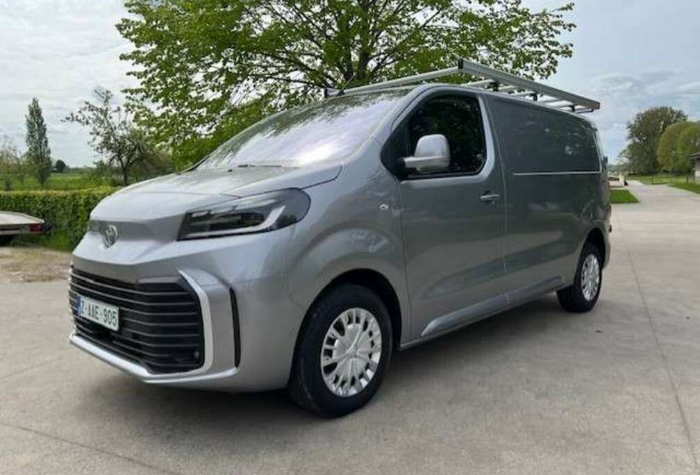 Toyota 2.0 diesel H1L1 *Navi*Cam*Keyless*Apps*Lane*Trekhaak*... 23500+BTW