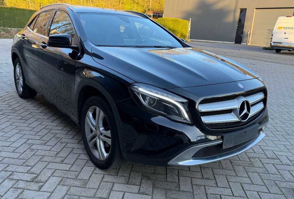 Mercedes-Benz /Camera /Navi /Xenon /Urban Pack