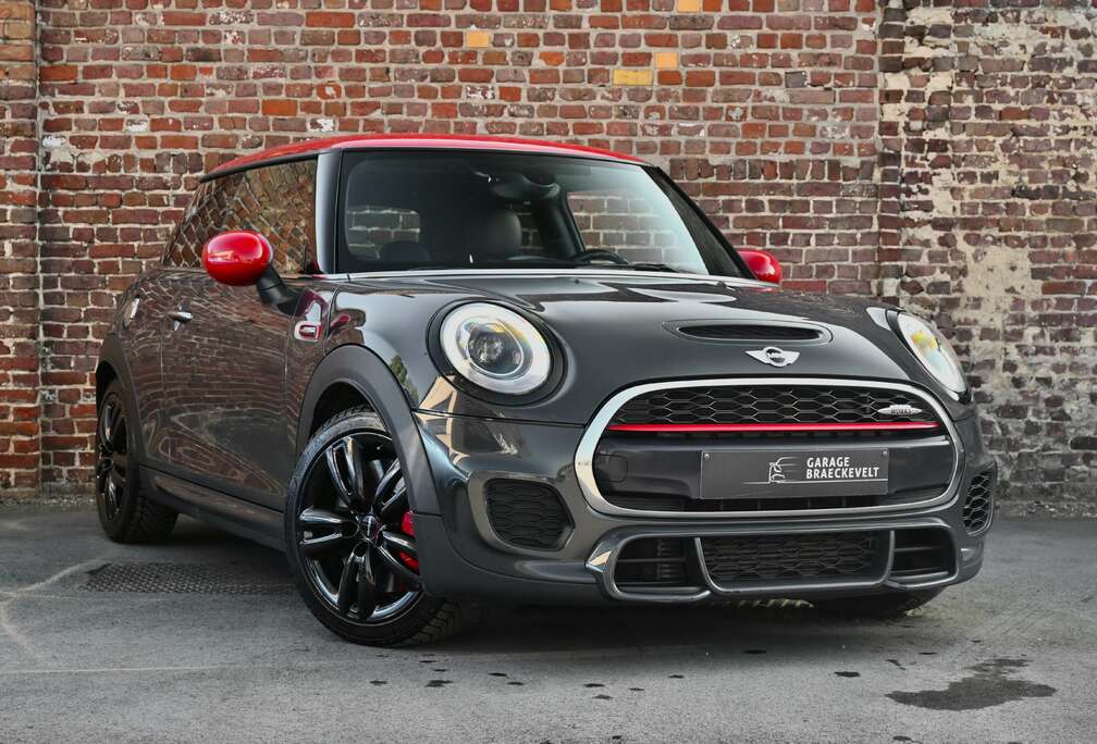 MINI 2.0 - SportExhaust - SportSeats - Camera - LED - Leather