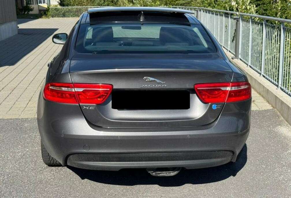 Jaguar XE 2.0 D E-Performance Portfolio