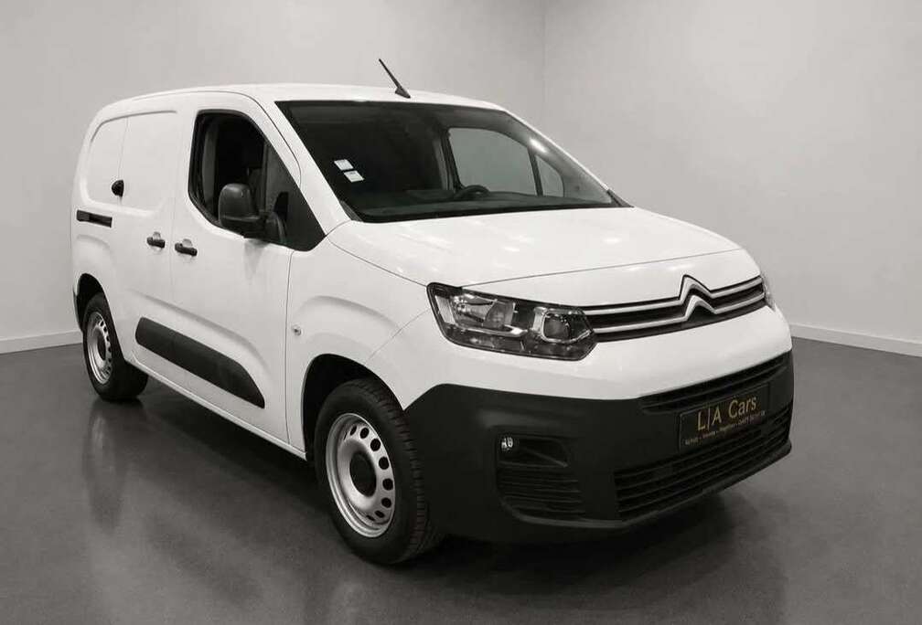 Peugeot 11 570€+TVA| ÉTAT NEUF| TVA DÉDUCTIBLE| CARNET