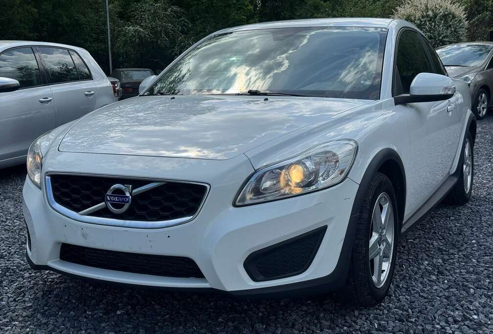 Volvo 2.0D Summum AUTO./Cuir/Clim/ Jantes/Marchand