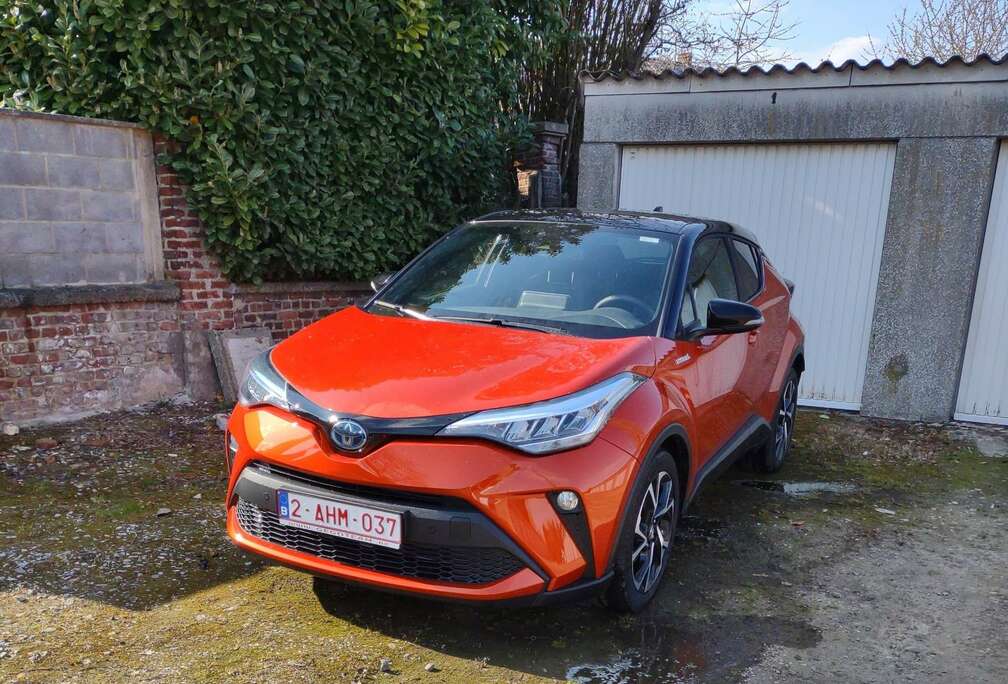 Toyota Hybrid 1.8i VVT-i C-Enter E-CVT (EU6AP)