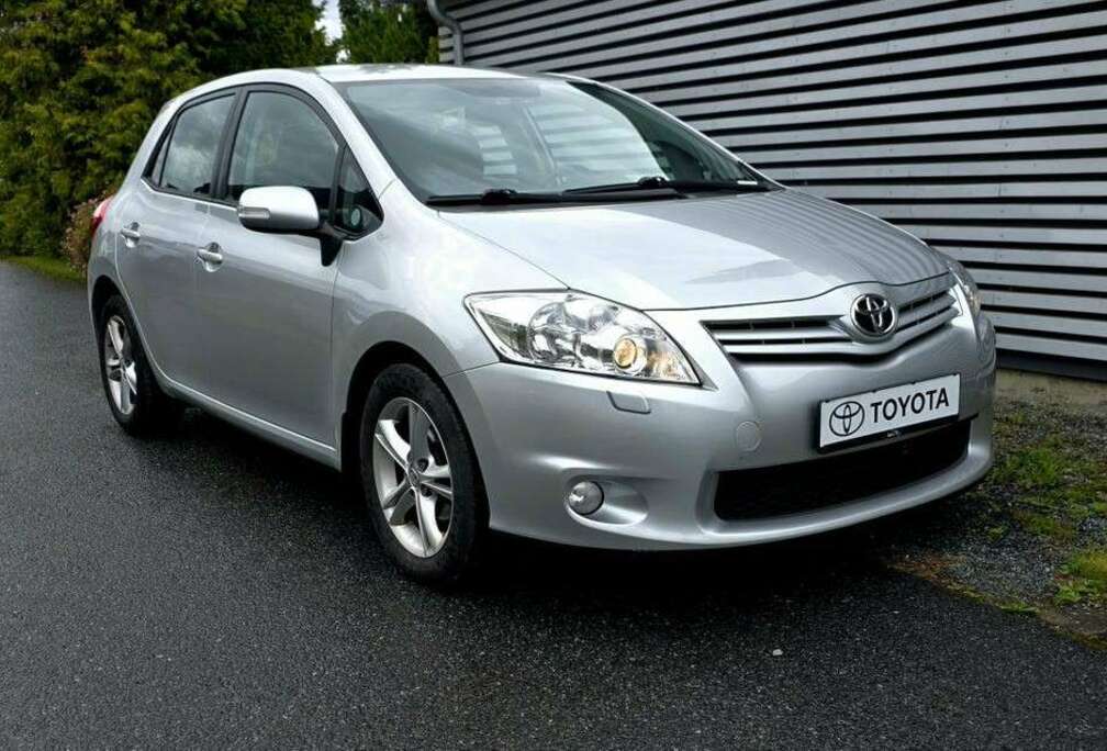 Toyota 100 VVT-i Dynamic