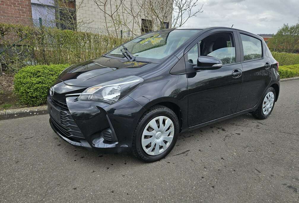 Toyota 1.5i AIRCO GPS 5 PORTES