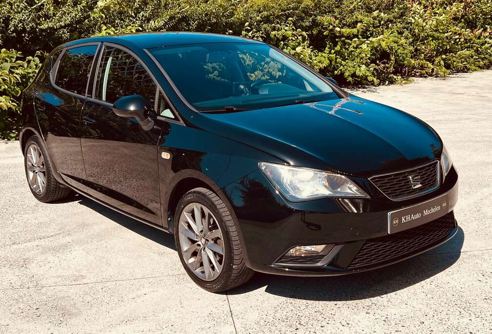 SEAT \'\'ITECH\'\' 1.2 TSI Style 105pk Automaat Airco Navi Garantie