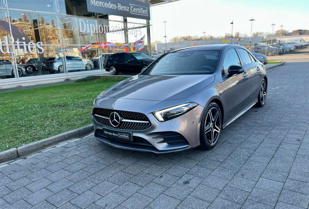 Mercedes-Benz A 180 AMG Line