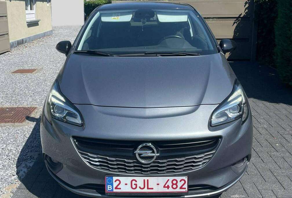 Opel Corsa 1.4i Black Edition