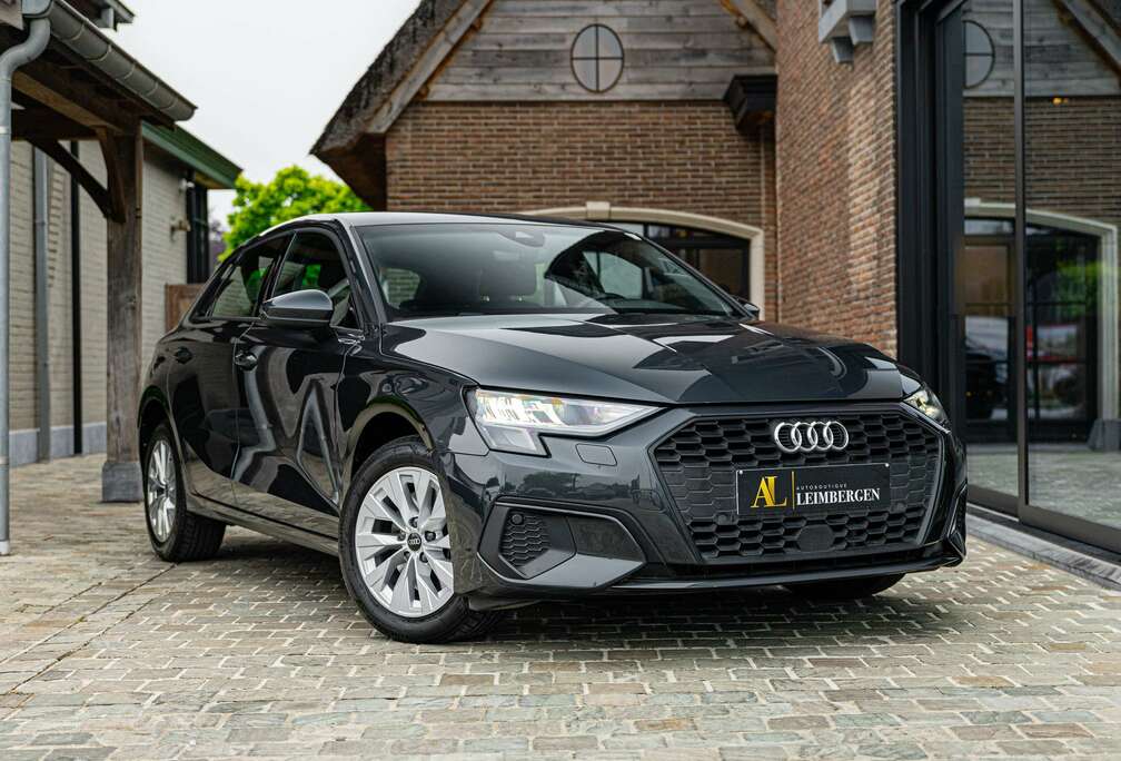 Audi Sportback TFSI e 40 / Achteruitrijcamera / PDC / Lane Change Assist / DAB Tuner