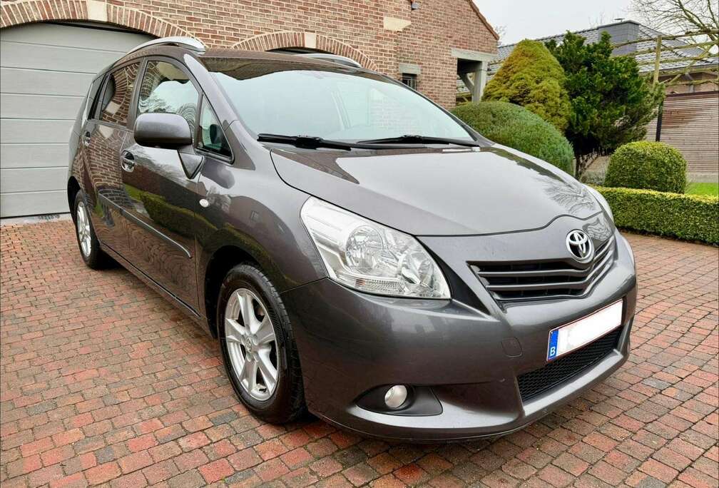 Toyota 2.0 D-4D Premium 5pl. DPF