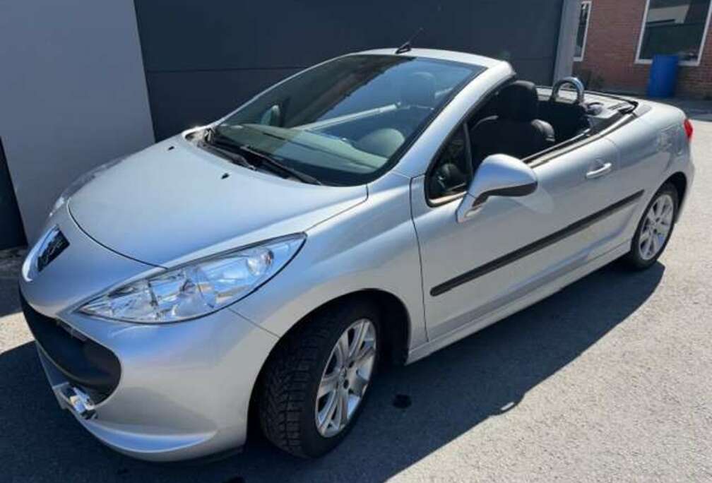 Peugeot 207 CC 1.6i 16v