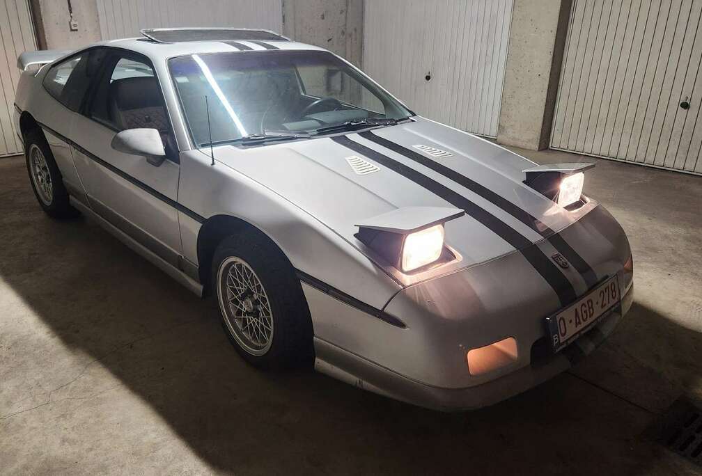 Pontiac  VENDRE OU ÉCHANGER: PONTIAC FIERO GT 2.8 V6 1987