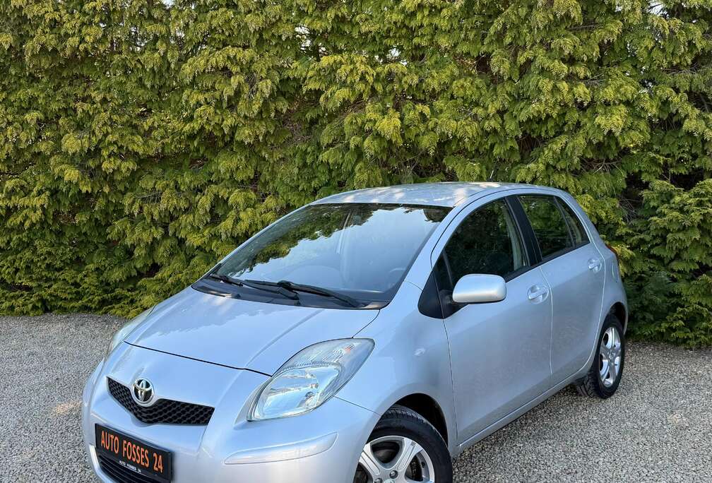 Toyota 1.33i VVT-i 100 CV PREMIER PROPRIETAIRE 46.000 KM AIRCO 6 VITESSES GARANTIE 1 AN
