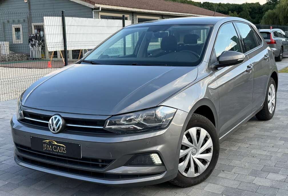 Volkswagen 1.6 TDi DSG - Park Pilot - Navigation - Garantie
