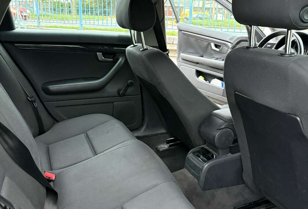 Audi 1.6i