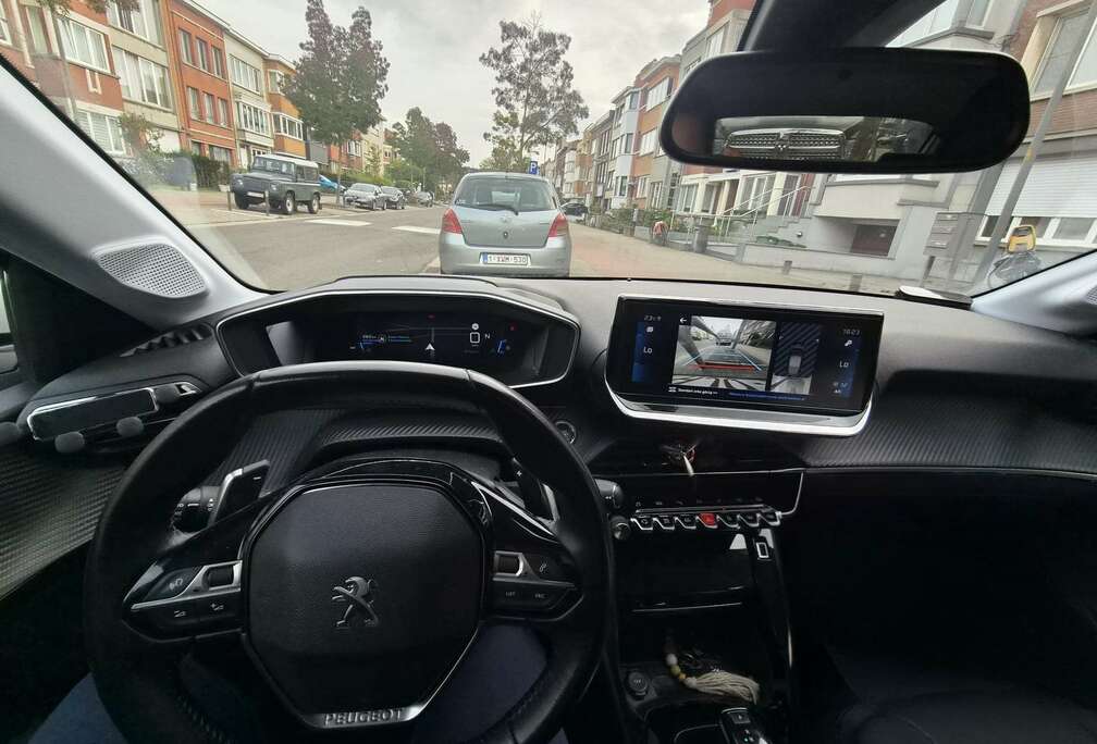 Peugeot PureTech 100 EAT8 Allure Pack