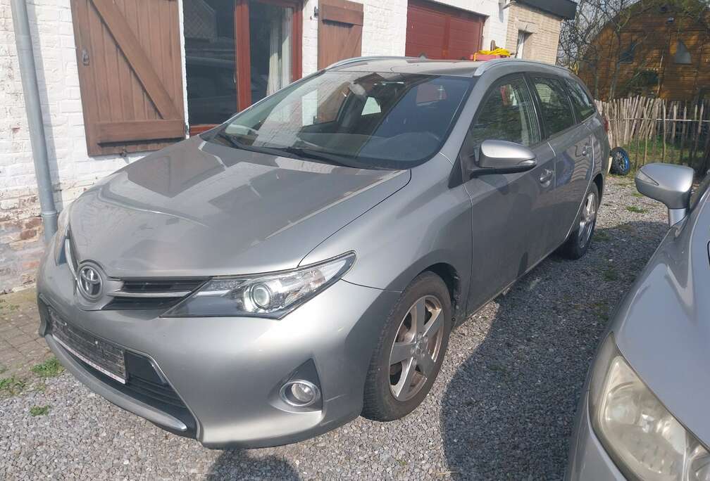 Toyota Auris SW 1.4 D-4D Active