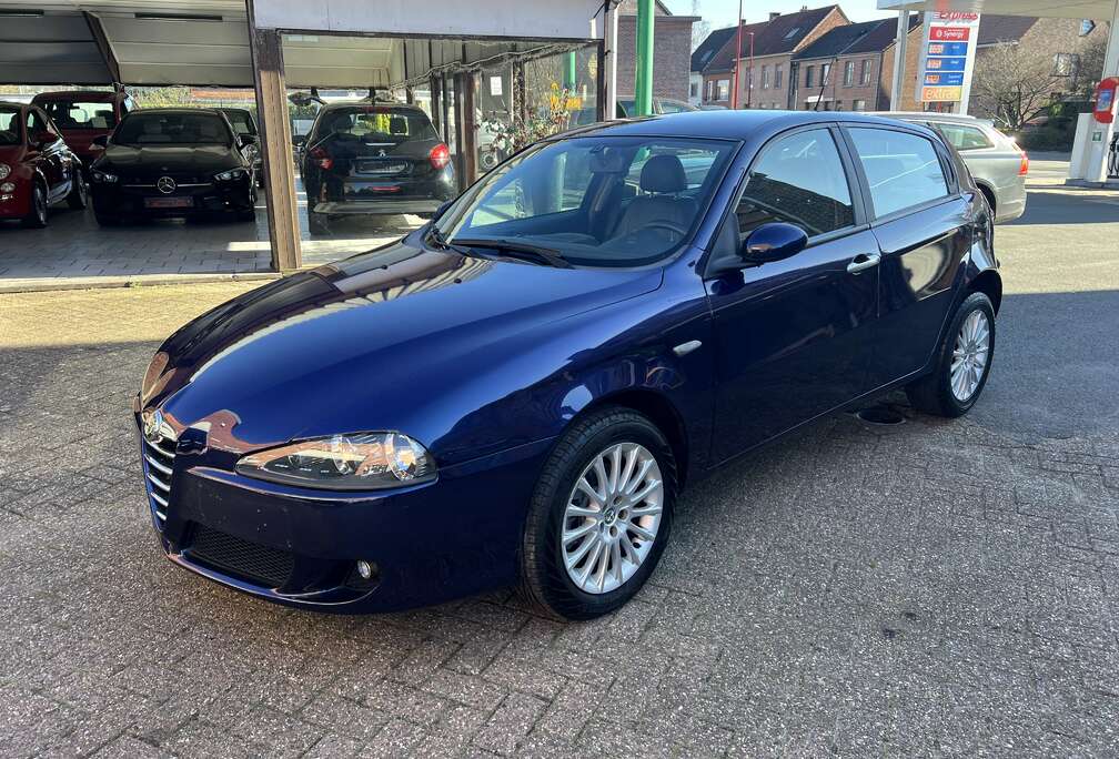 Alfa Romeo 1.9 JTD /102000 km/CAR PASS/eerste eigenaar