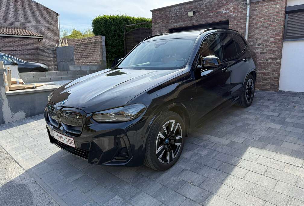 BMW iX3 80 kWh