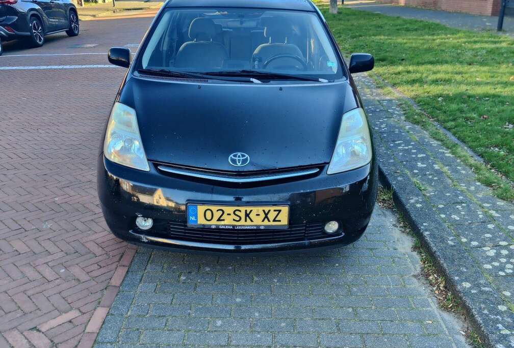 Toyota 1.5 business JBL - Navi- Nieuwe hybride accu
