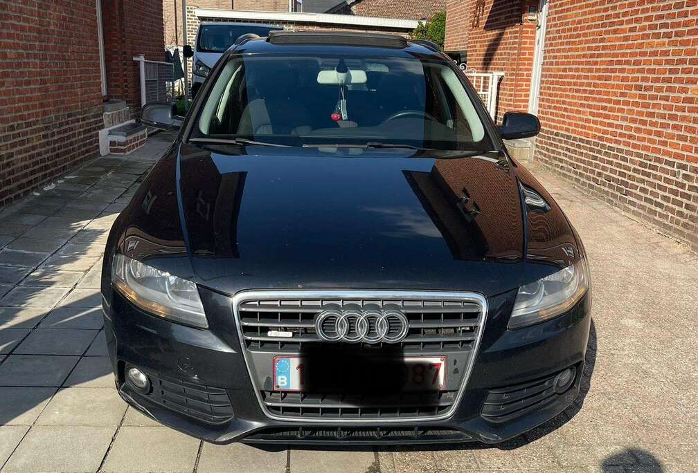 Audi A4 Avant 2.0 TDie S line