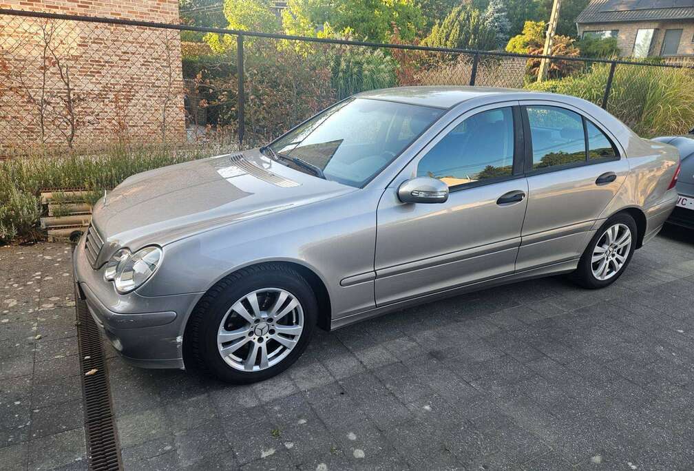 Mercedes-Benz C 220 CDI Classic (EURO 4)