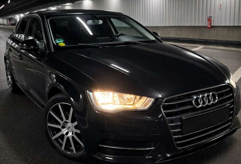 Audi Sportback 1.6 TDi +32 499 47 71 23