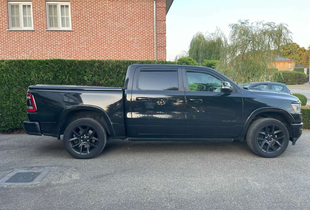 Dodge Laramie night edition - Full option