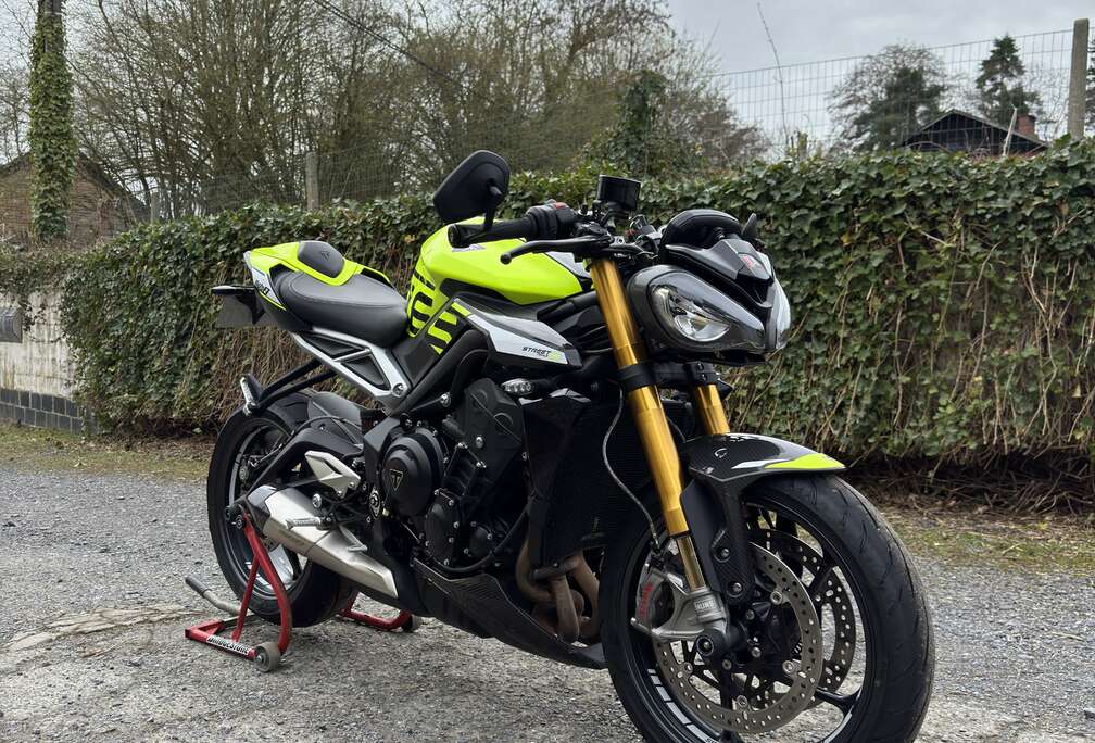 Triumph Moto 2